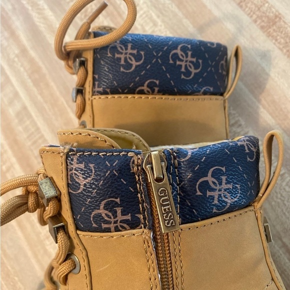 Guess boots size 5.5 - Picture 7 of 12